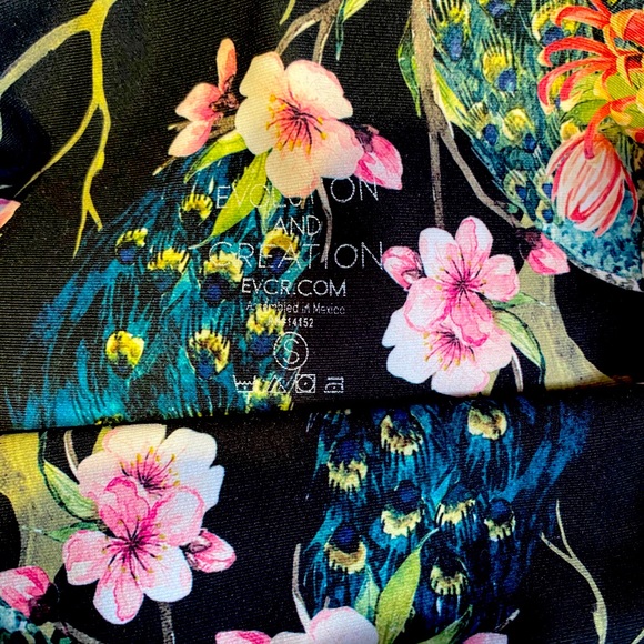 Unique colorful leggings. - Picture 3 of 3